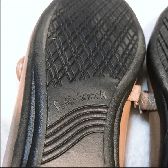 Angel Steps Anti Shock Button Strap Flats Size 7 Wide - Picture 5 of 8